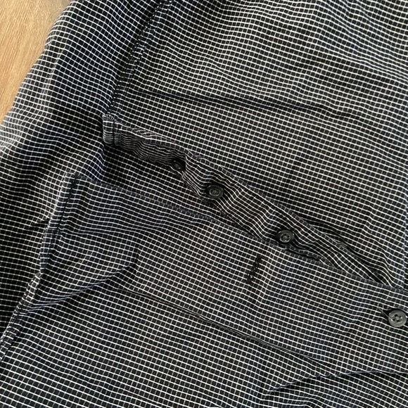 3/$15 OLD NAVY mens XL button down shirt - Picture 4 of 6